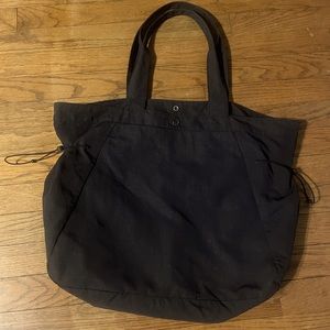Lululemon Gym Tote - Black, great condition